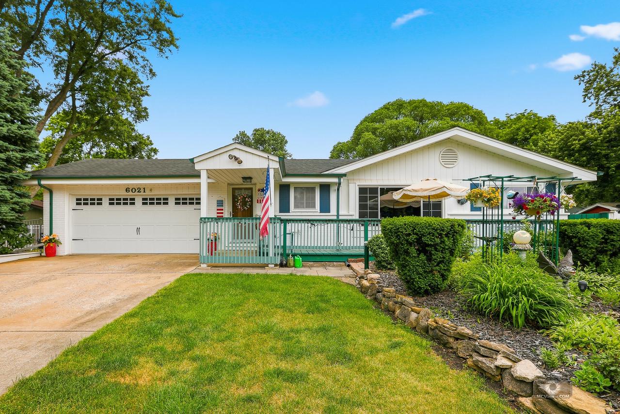 6021 Jody Ln., Tinley Park, IL 60477