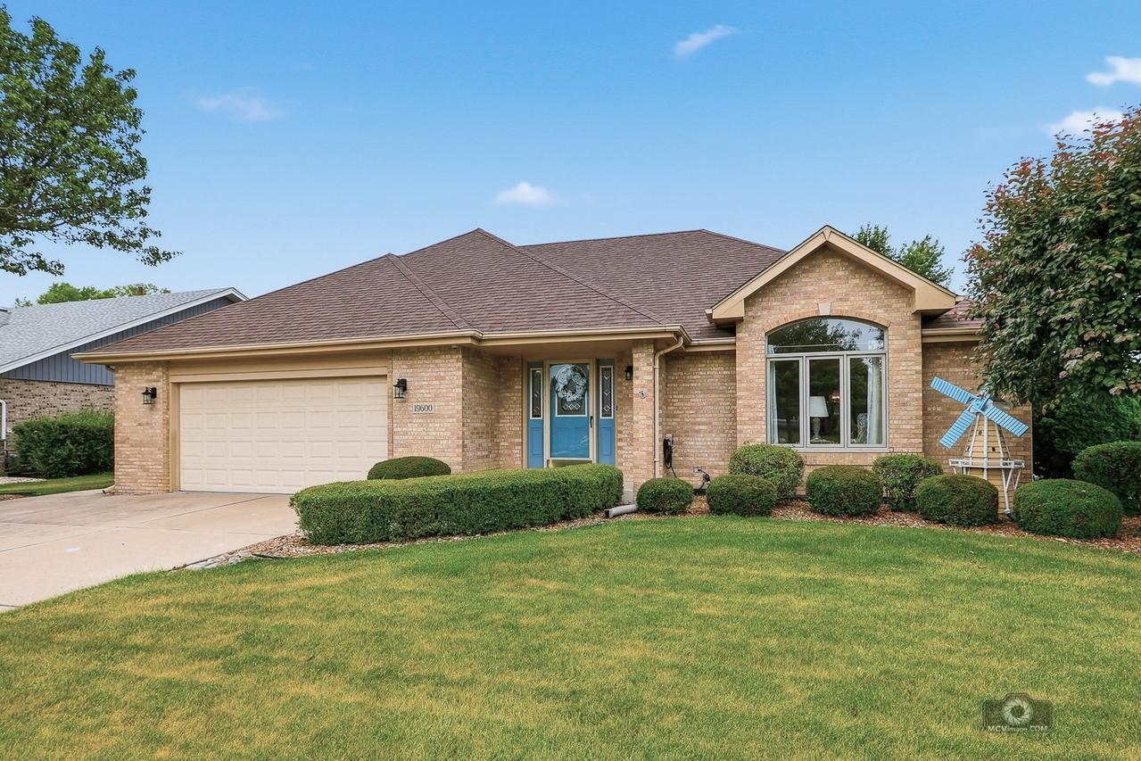 19600 Edgebrook Ln., Tinley Park, IL 60487