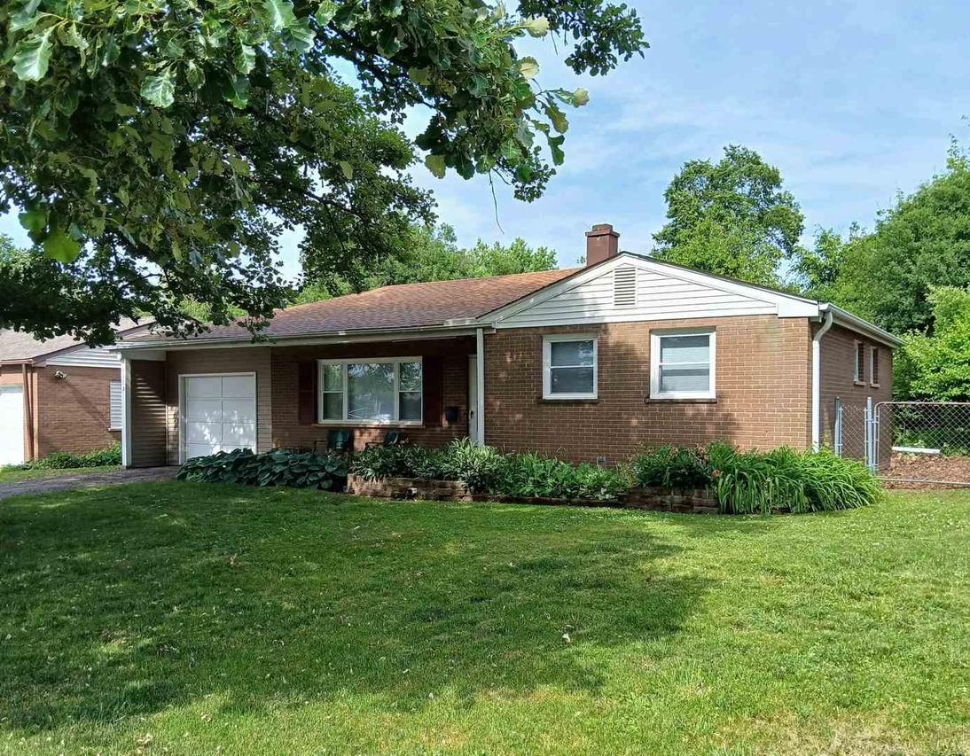 6325 Dunham Rd., Downers Grove, IL 60516
