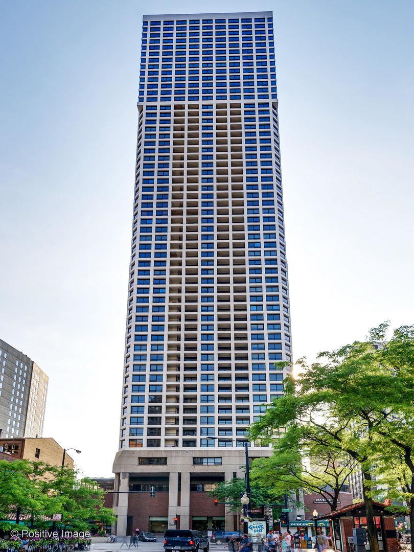 1030 N State St. #25J, Chicago, IL 60610