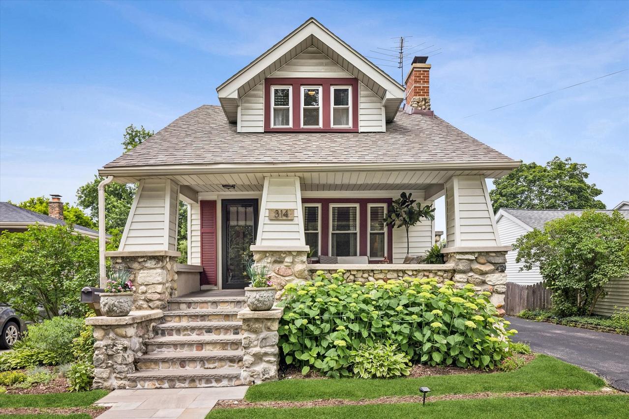 314 S Brewster Ave., Lombard, IL 60148