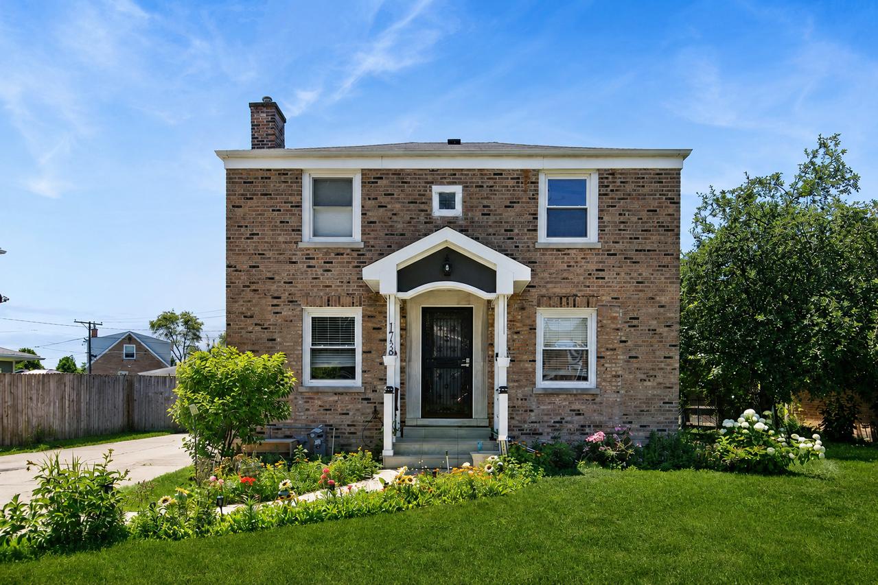 1738 Mannheim Rd., Des Plaines, IL 60018