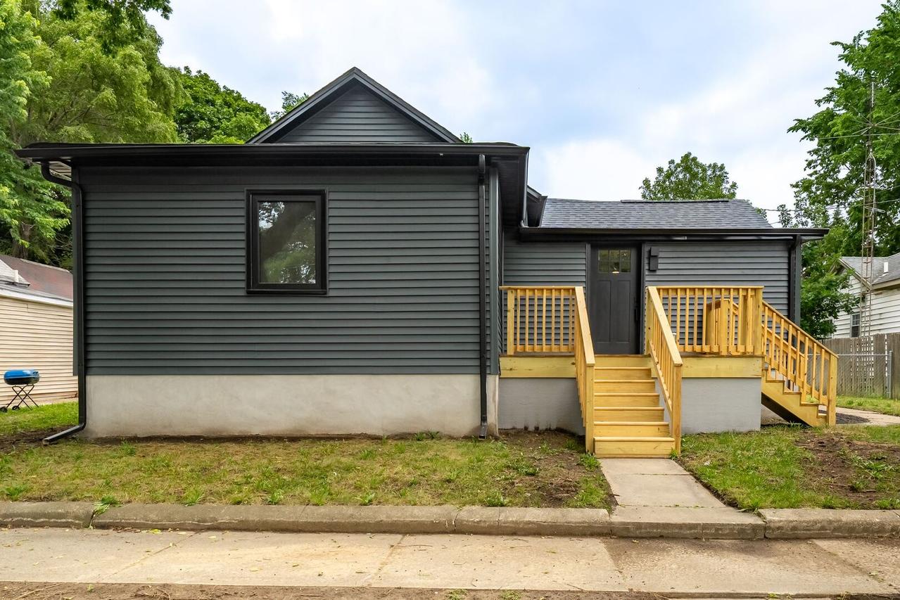 1313 Ewing St., Bloomington, IL 61701