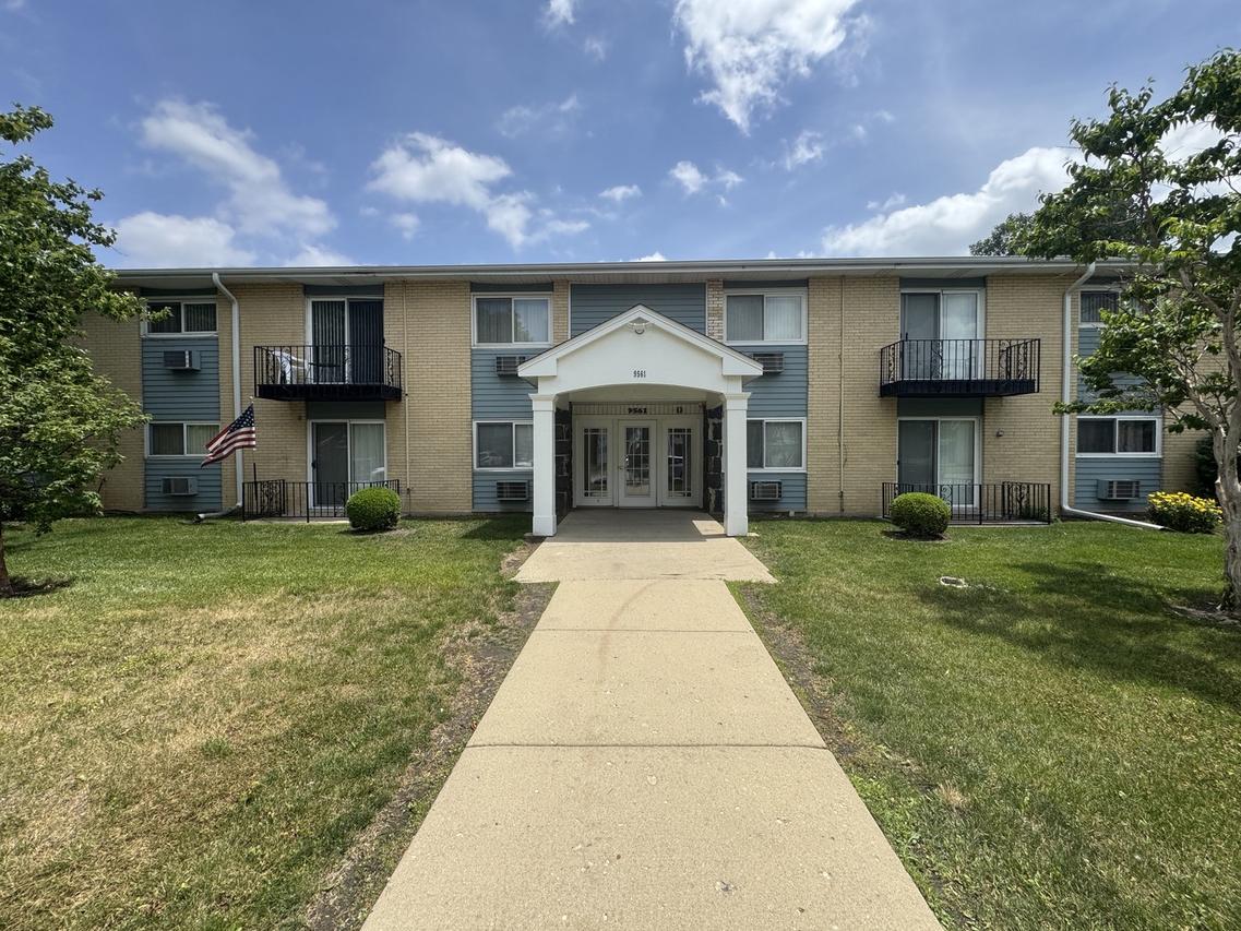 9561 Dee Rd. #1A, Des Plaines, IL 60016