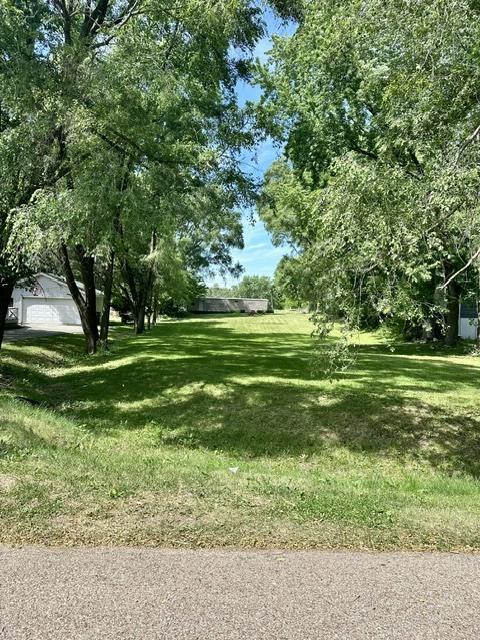 1229 Lakewood Dr., Lake Holiday, IL 60552