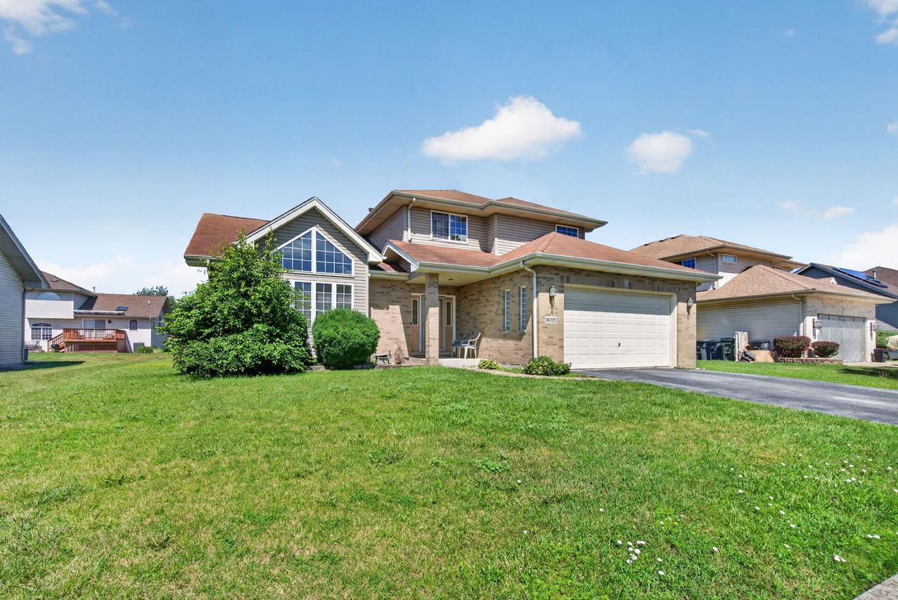 18020 Charlotte Dr., Lansing, IL 60438