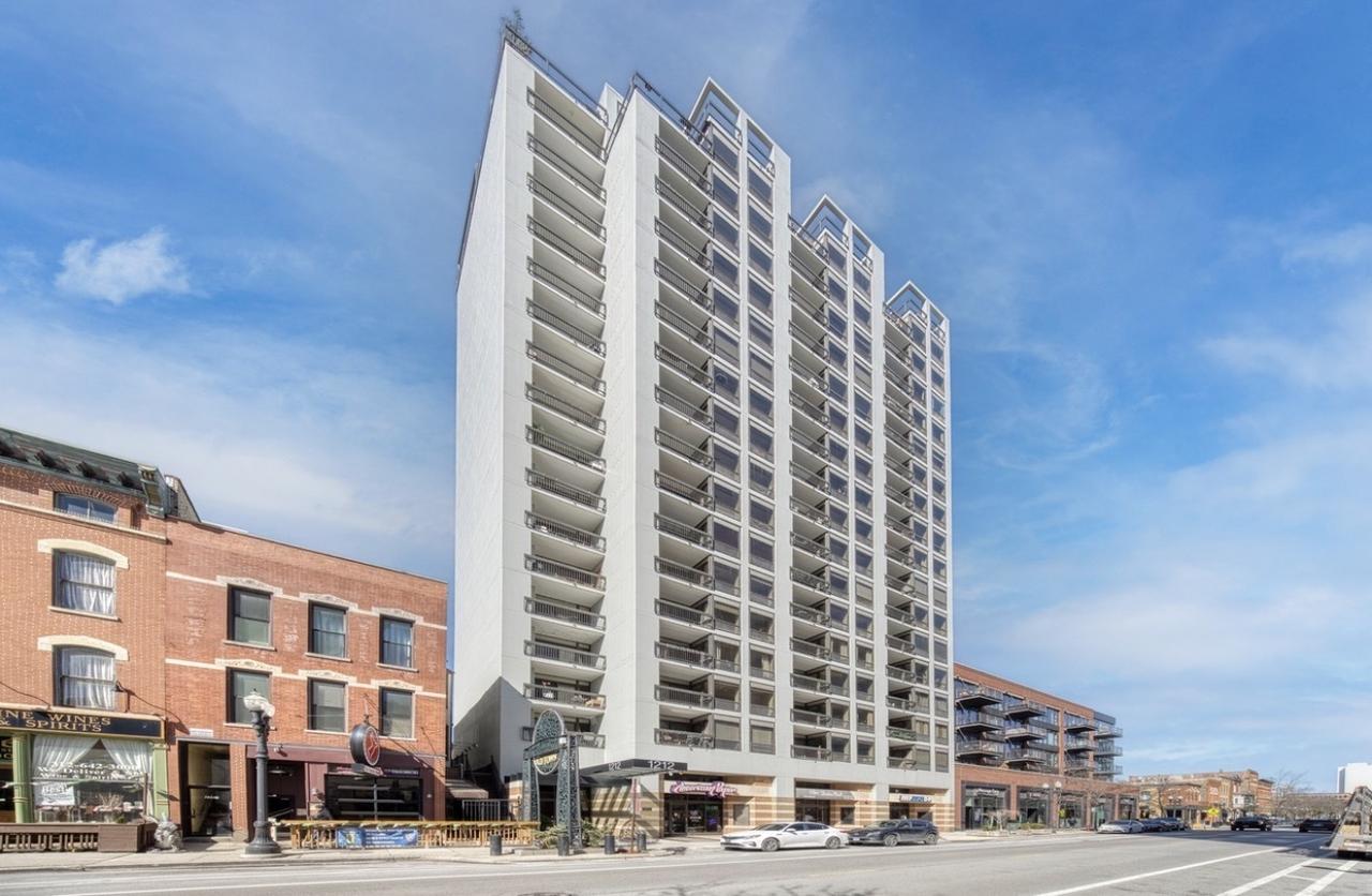 1212 N Wells St. #701, Chicago, IL 60610