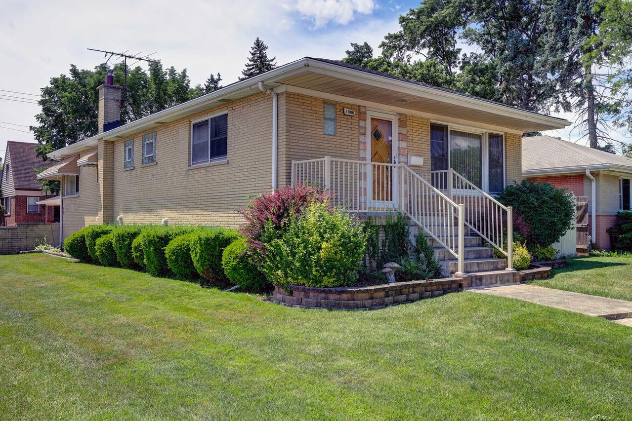 [Address Hidden by Seller], Westchester, IL 60154