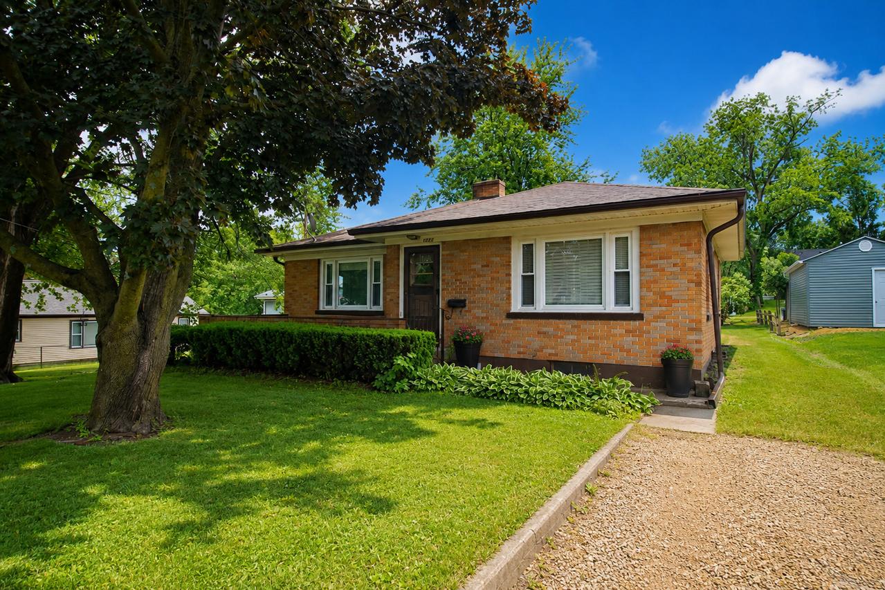 [Address Hidden by Seller], Dixon, IL 61021