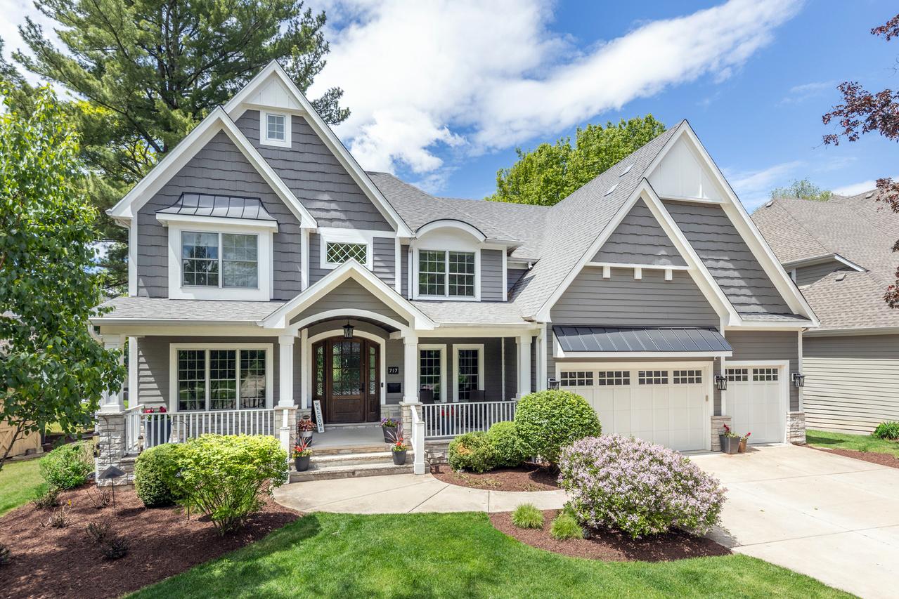 717 S Sleight St., Naperville, IL 60540