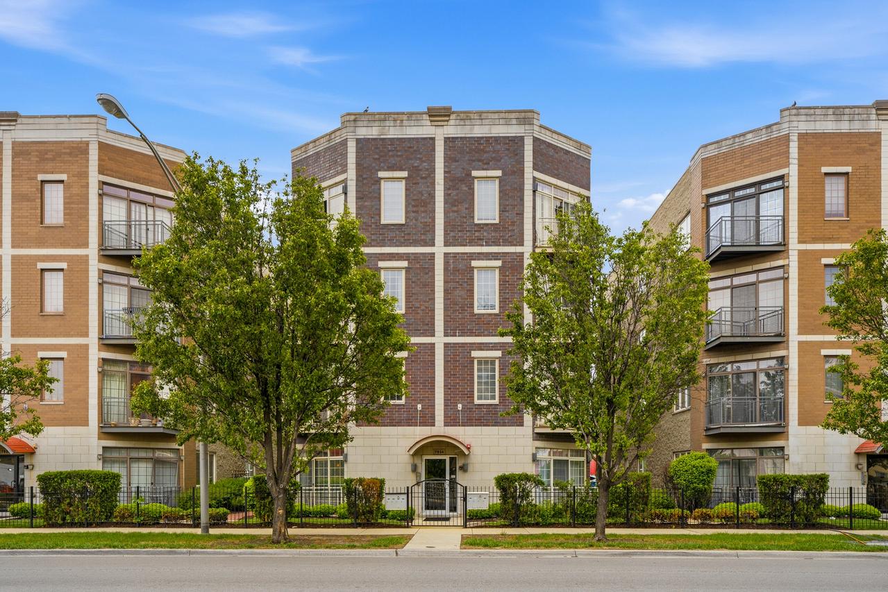 7934 W Grand Ave. #1W, Elmwood Park, IL 60707