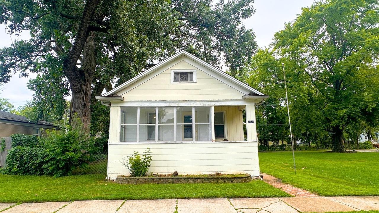 2030 170th St., Hazel Crest, IL 60429