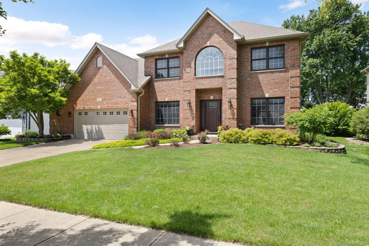 2679 Freeland Cir., Naperville, IL 60564