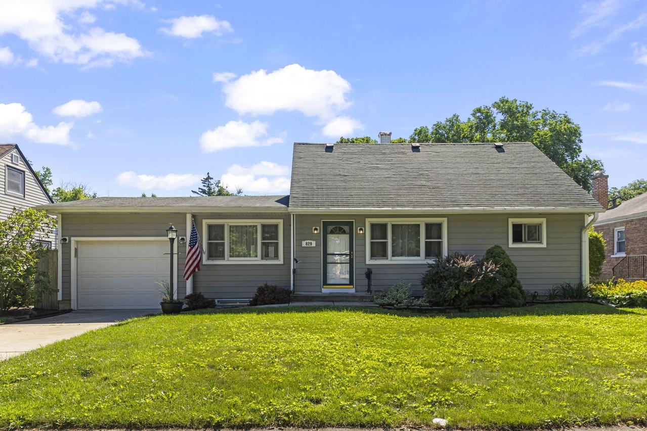 829 S Grace St., Lombard, IL 60148