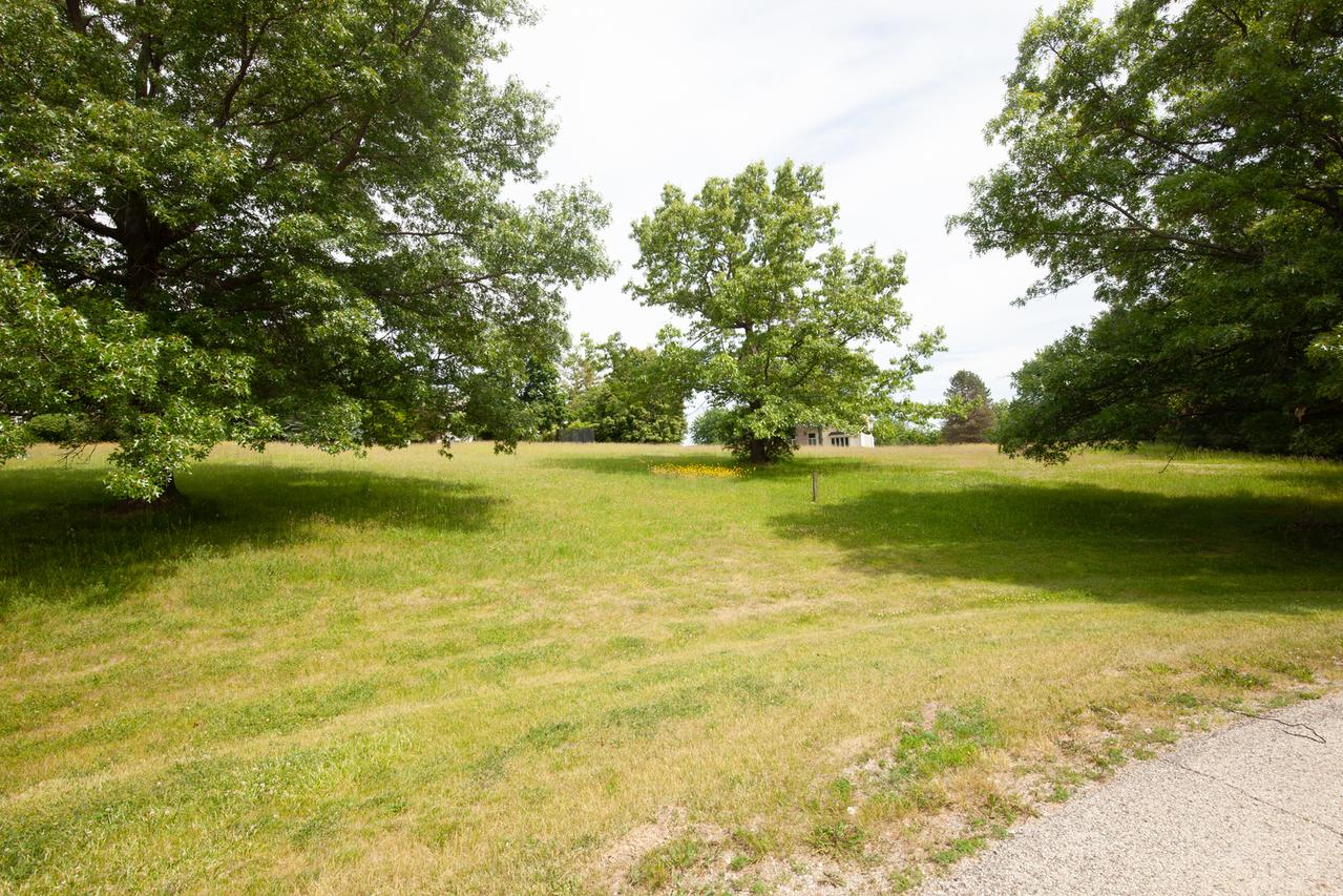 2905 Fox Knoll Ct., Mchenry, IL 60051