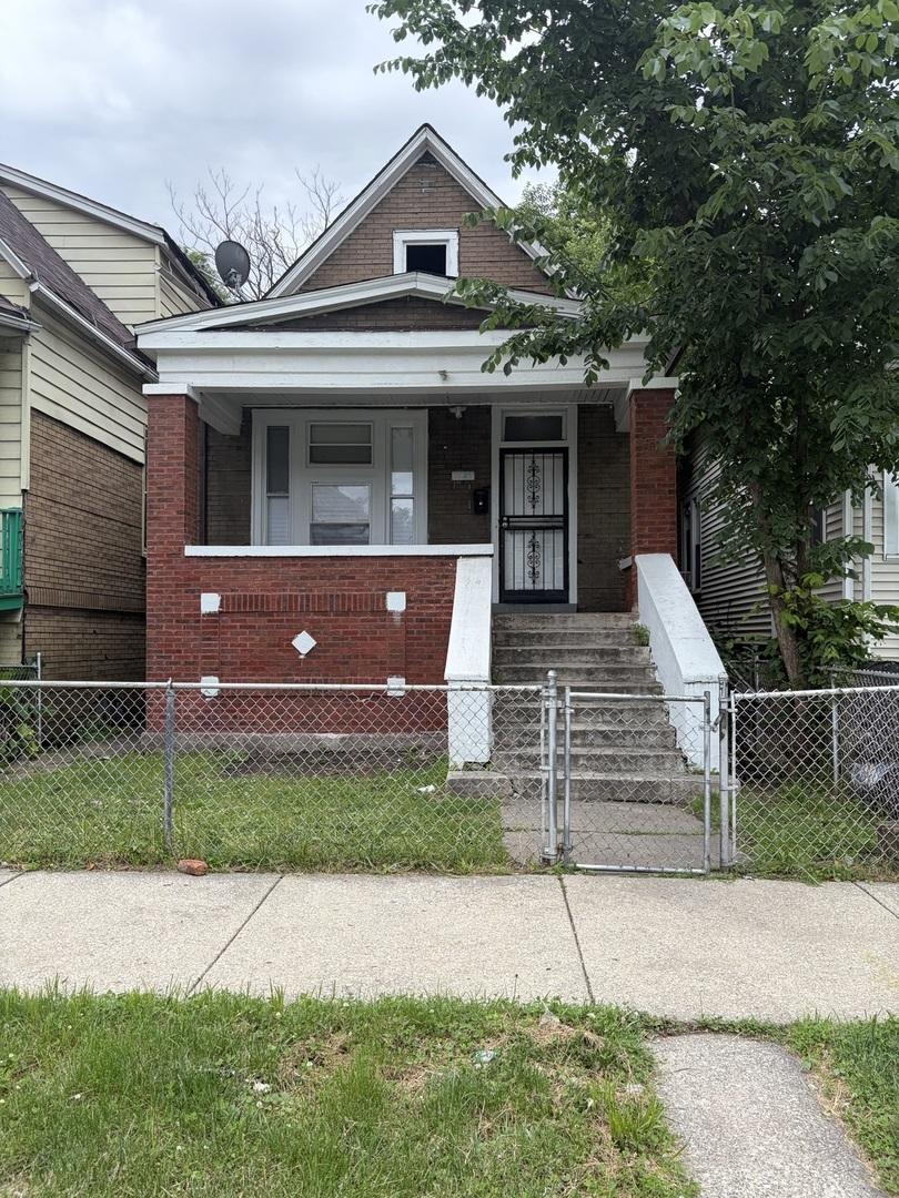 7226 S Peoria St., Chicago, IL 60621