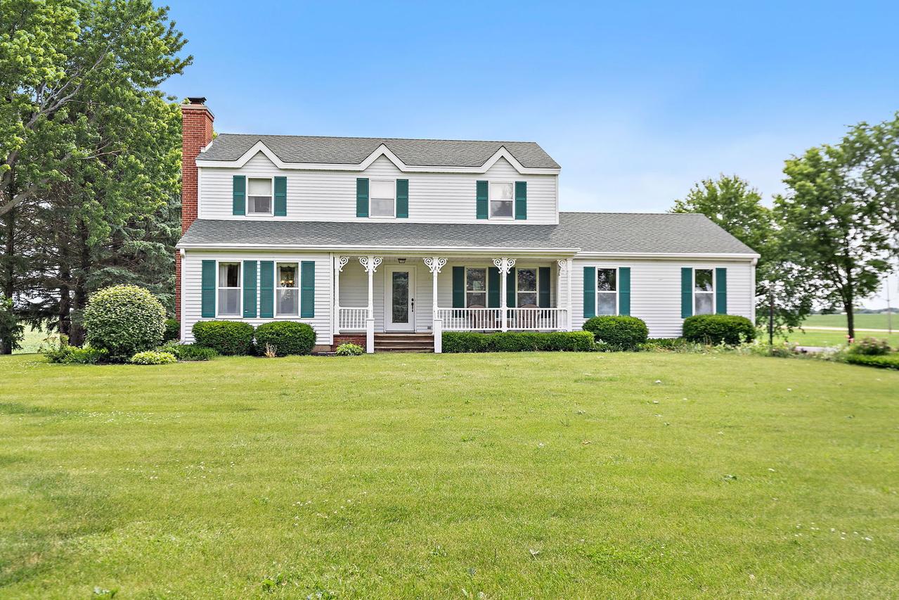 23086 Glidden Rd., Dekalb, IL 60115
