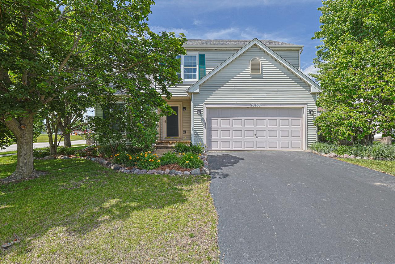 20456 Spruce Ln., Crest Hill, IL 60403