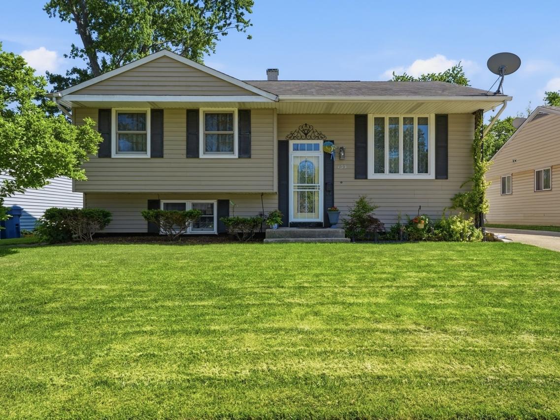 433 Norton Ave., Glendale Heights, IL 60139