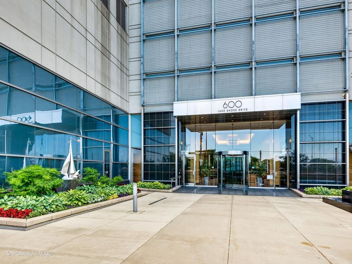 600 N Lake Shore Dr. #1909, Chicago, IL 60611