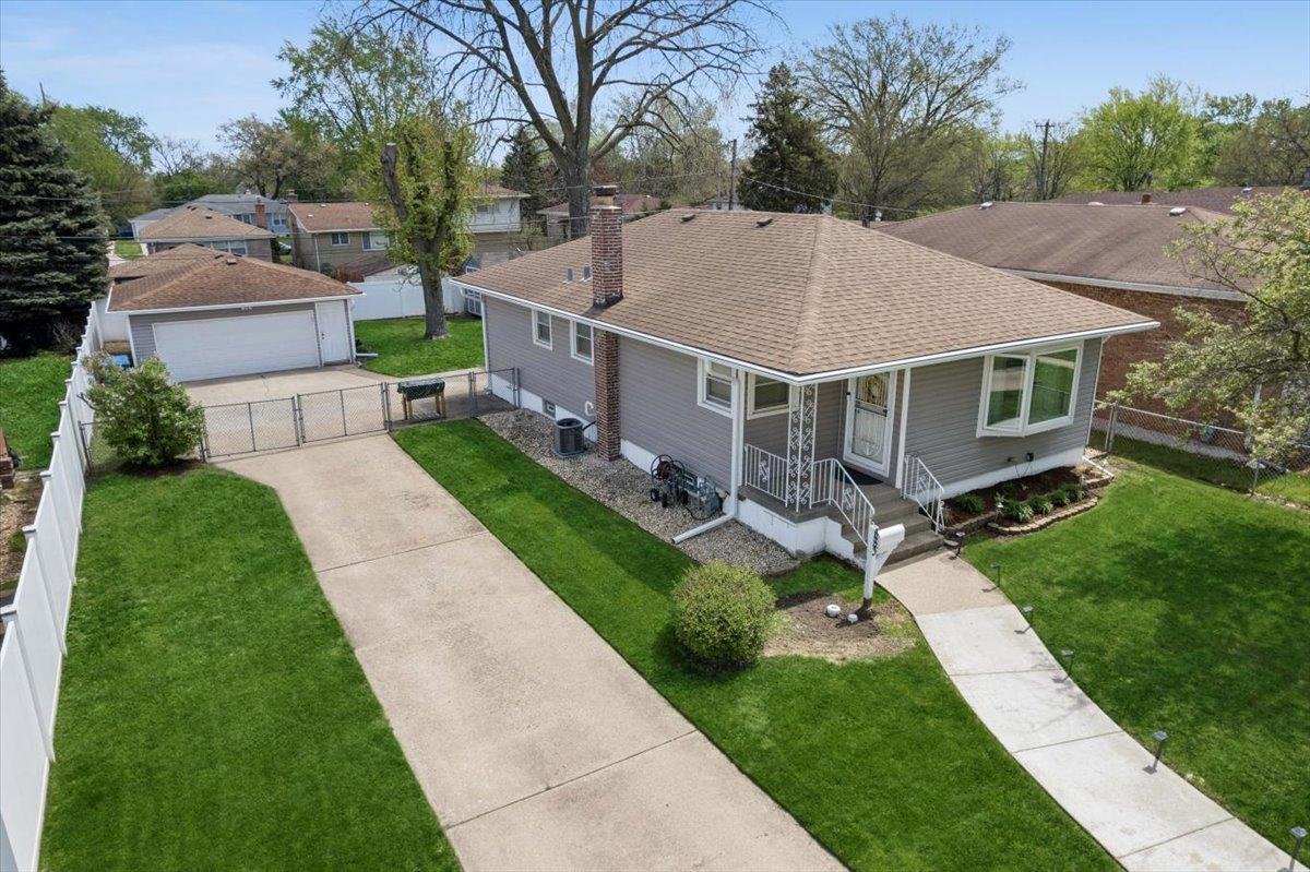 883 Buffalo Ave., Calumet City, IL 60409