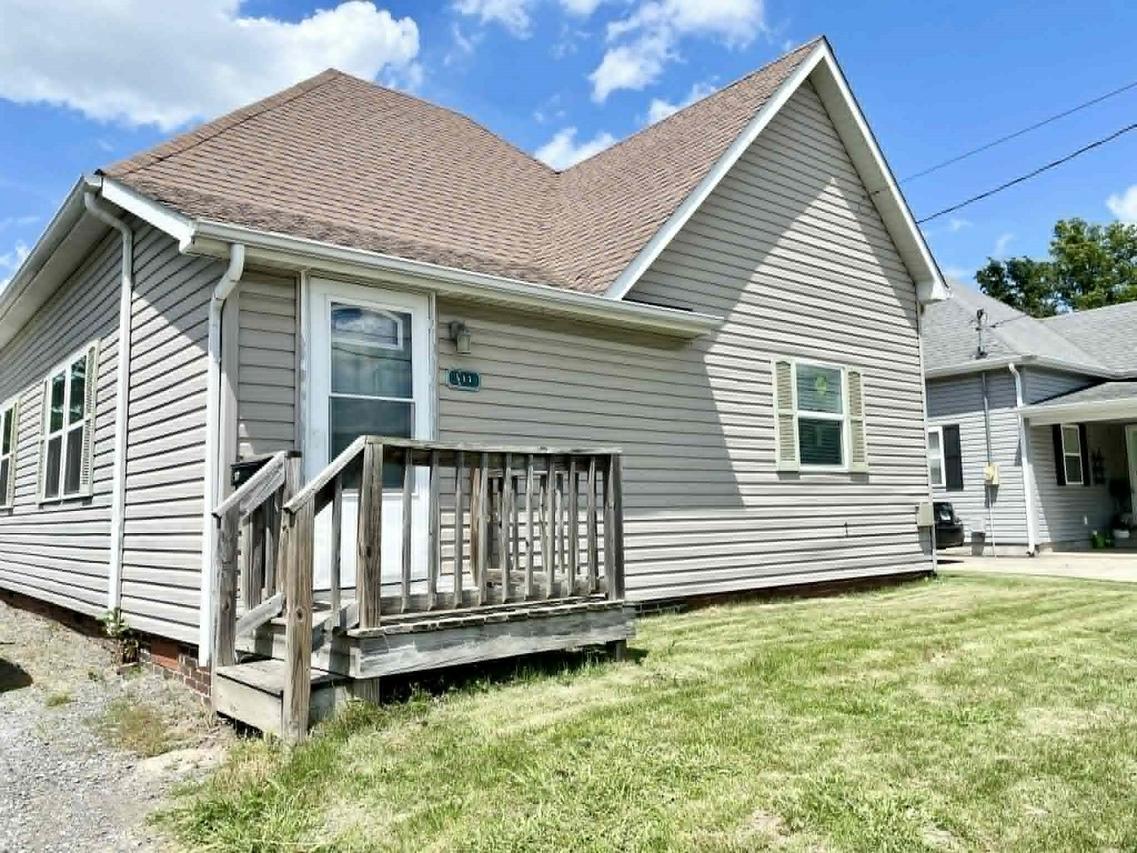 511 E Herrin St., Herrin, IL 62948