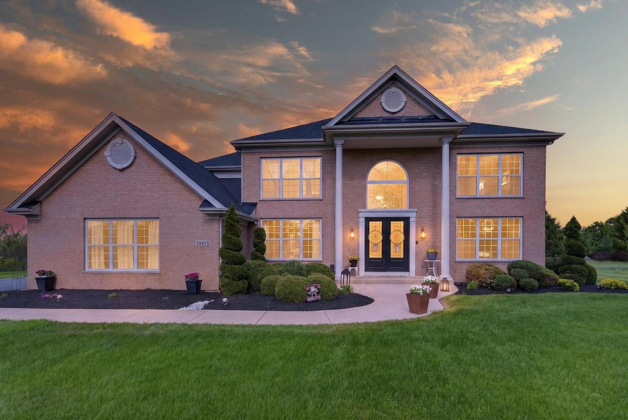 5N915 Baker Hill Ct., St. Charles, IL 60175