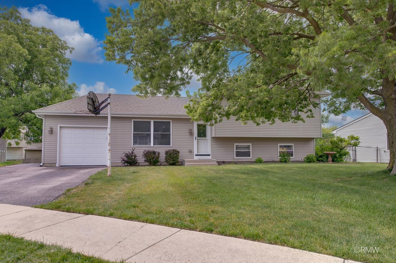 922 Capistrano Ter., Bartlett, IL 60103