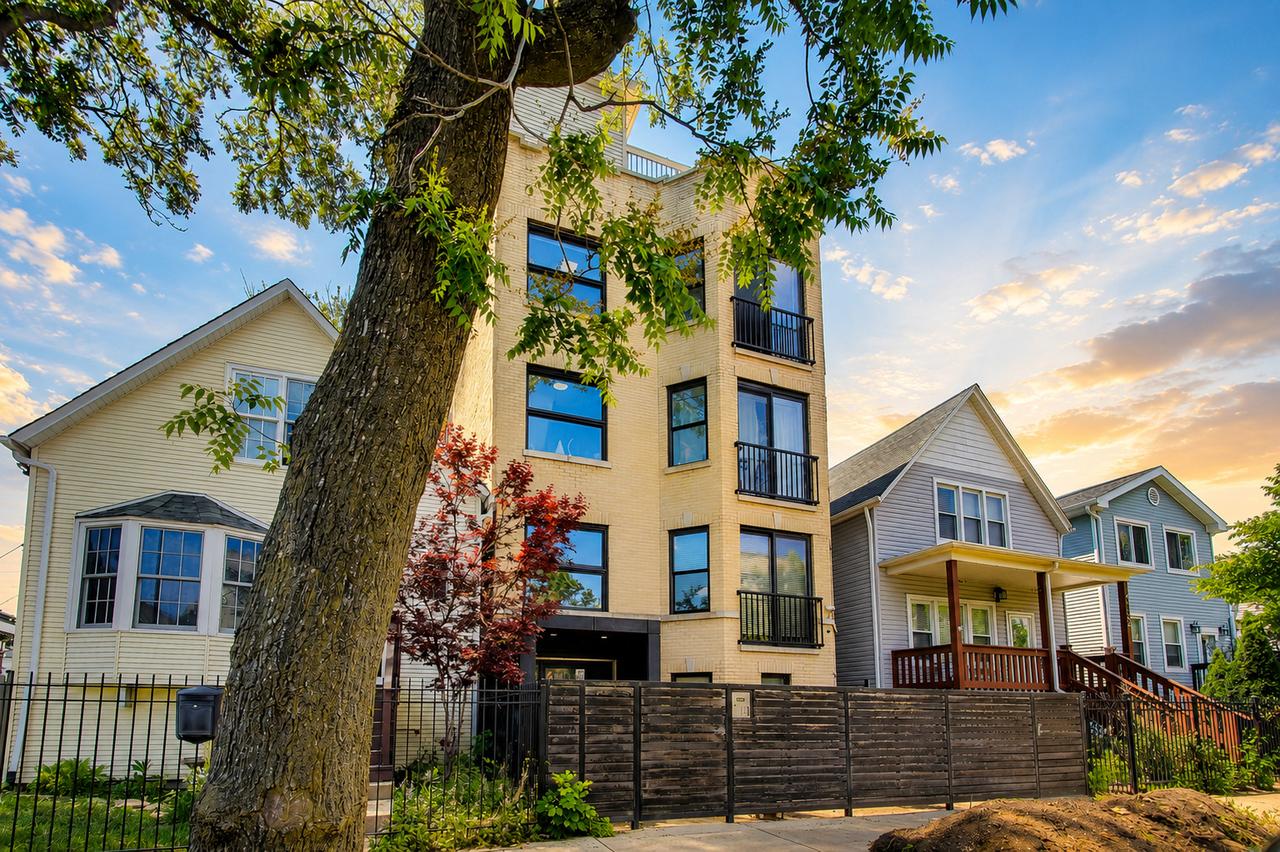 [Address Hidden by Seller], Chicago, IL 60618