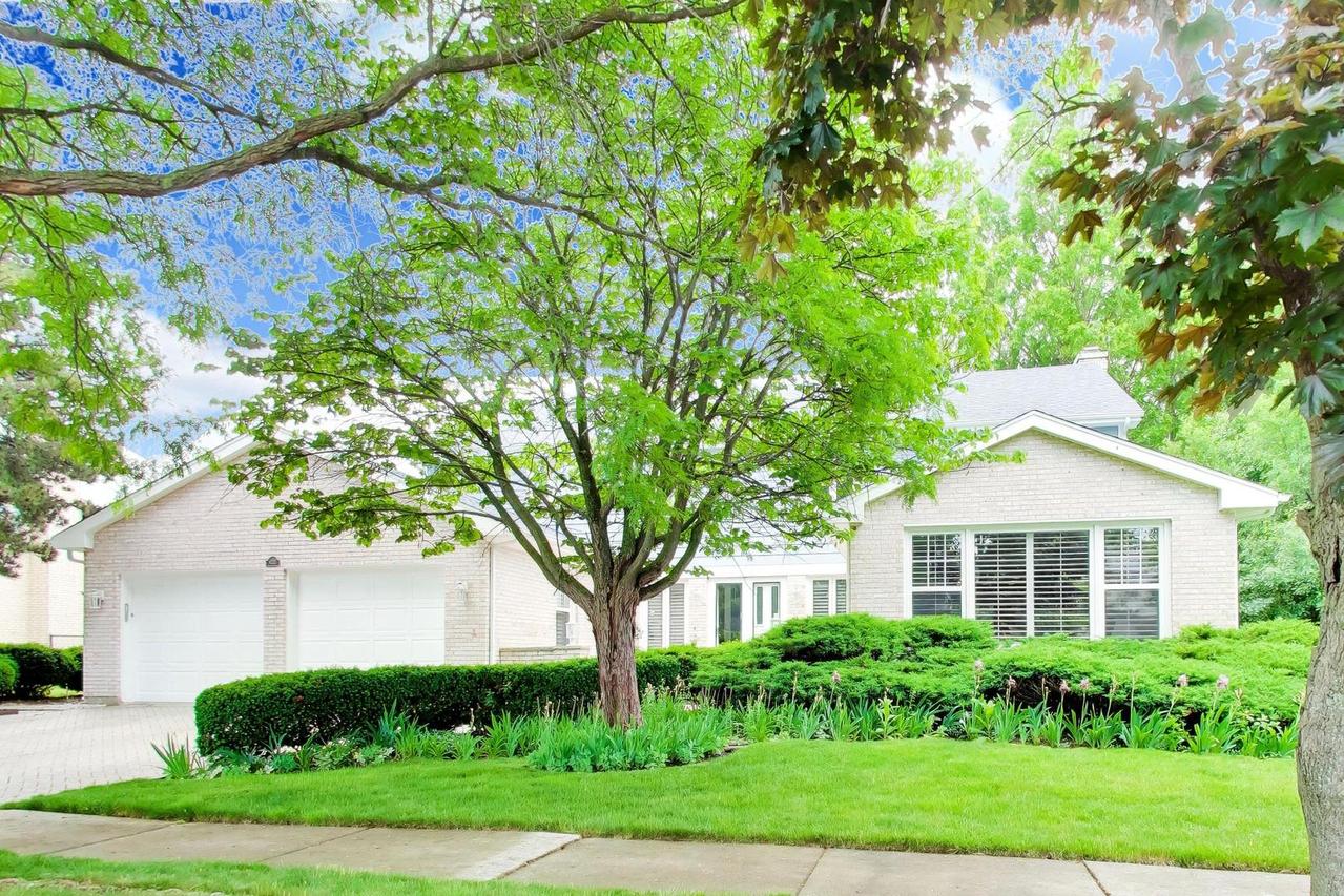 4225 Terri Lyn Ln., Northbrook, IL 60062