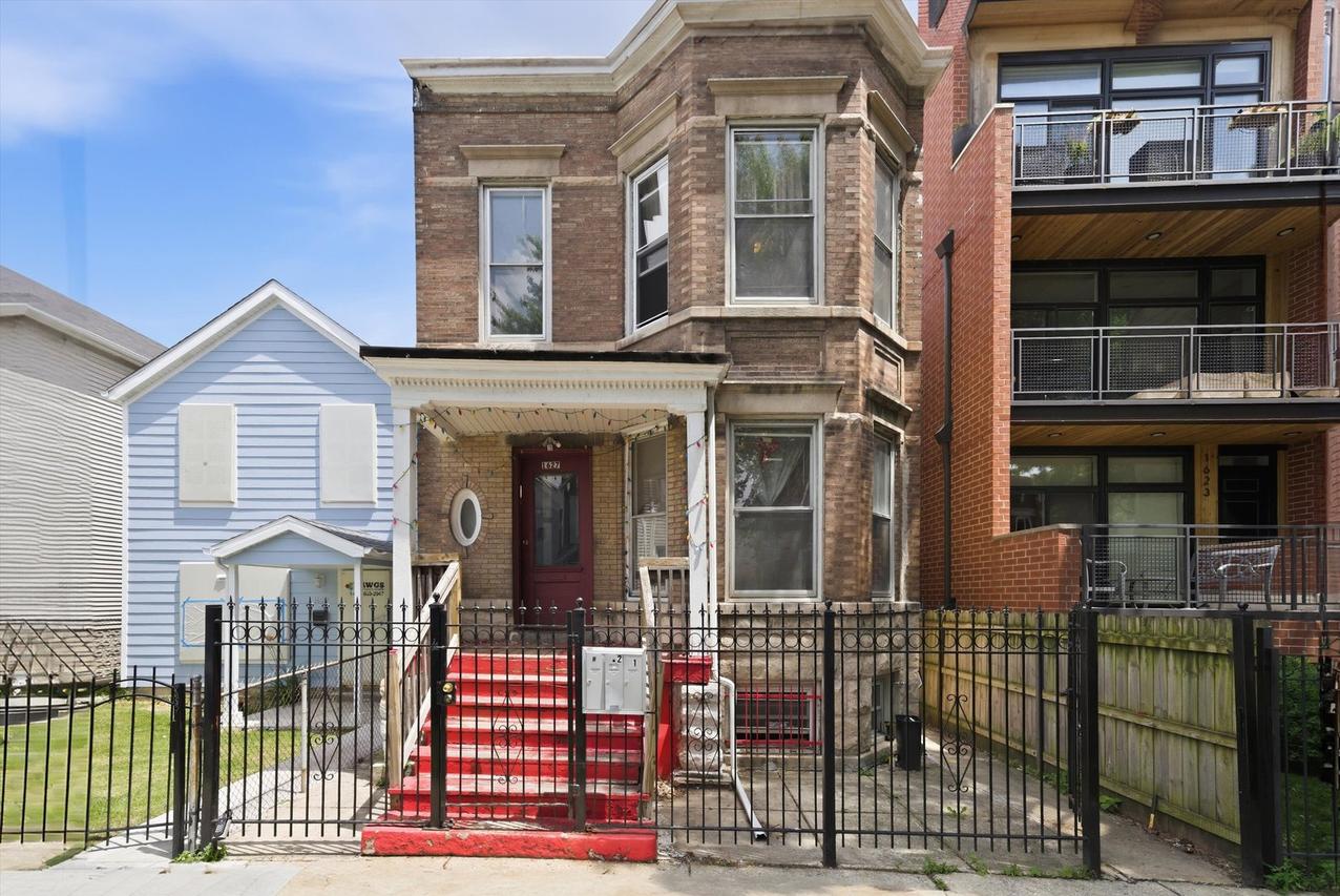 1627 N Washtenaw Ave., Chicago, IL 60647