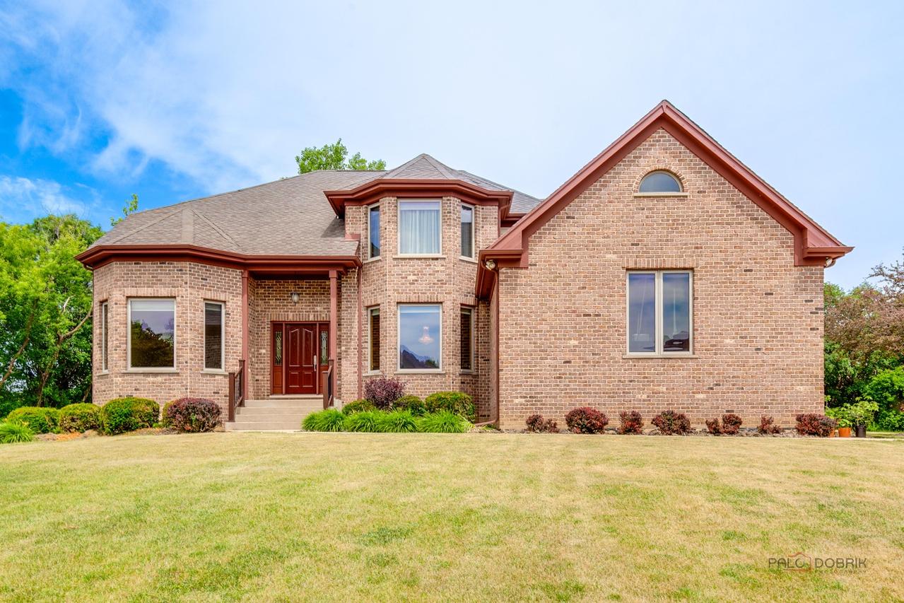 41 Park View Ln., Hawthorn Woods, IL 60047