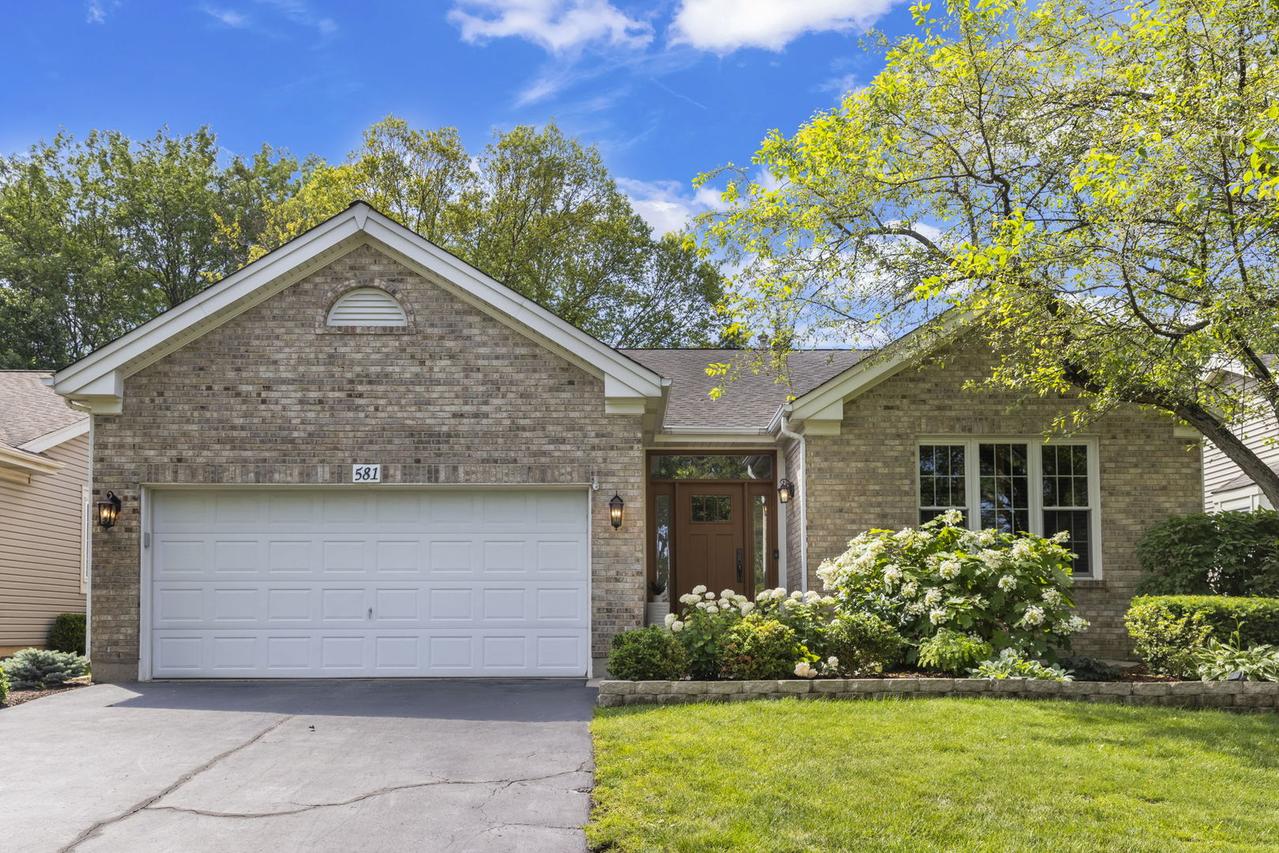 581 Rose Ln., Bartlett, IL 60103