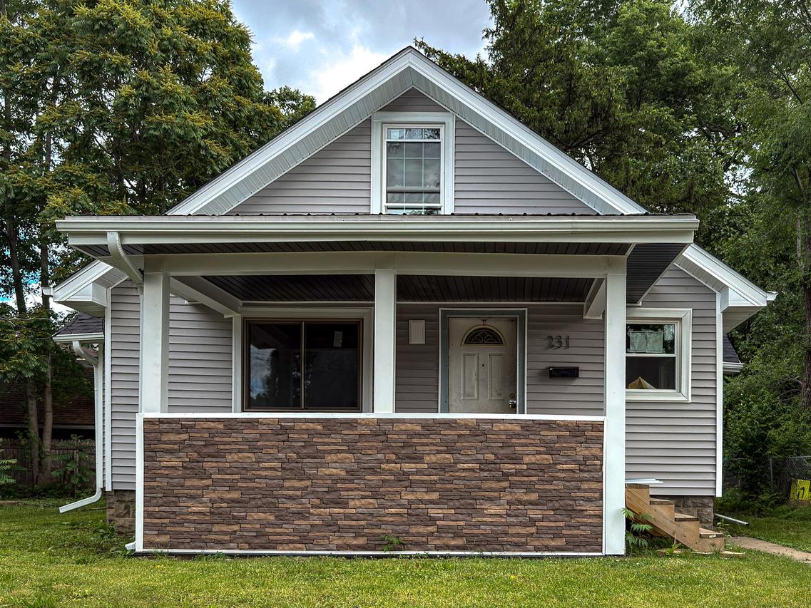231 Oakwood Ave., Rockford, IL 61101