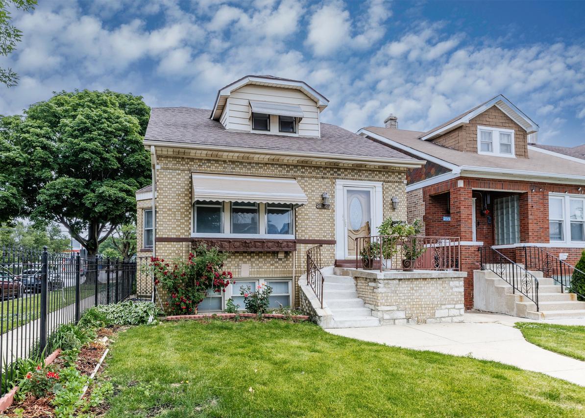 2559 N Parkside Ave., Chicago, IL 60639
