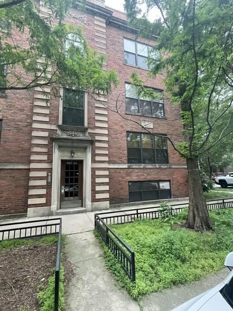 1967 W Cullom Ave. #3, Chicago, IL 60613