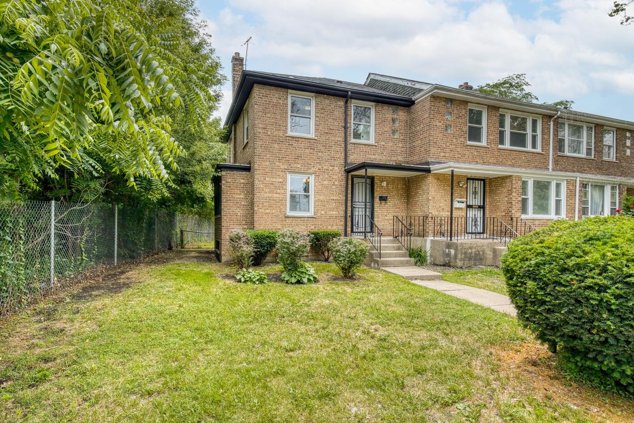 521 E 109th St., Chicago, IL 60628