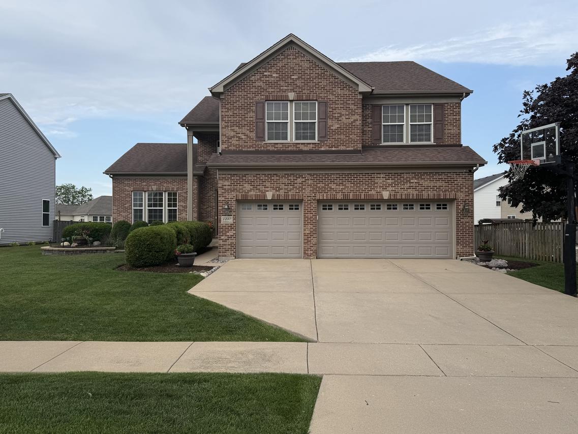 1237 Wildflower Cir., Shorewood, IL 60404
