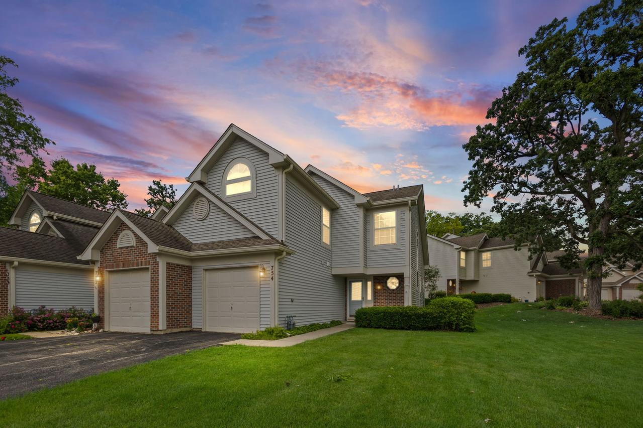 754 Ripple Brook Ln., Elgin, IL 60120