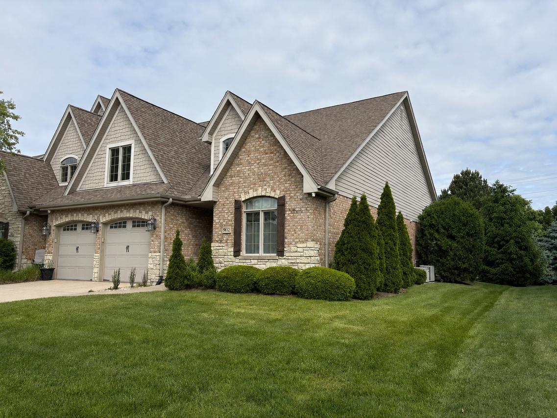 9832 Folkers Dr., Frankfort, IL 60423