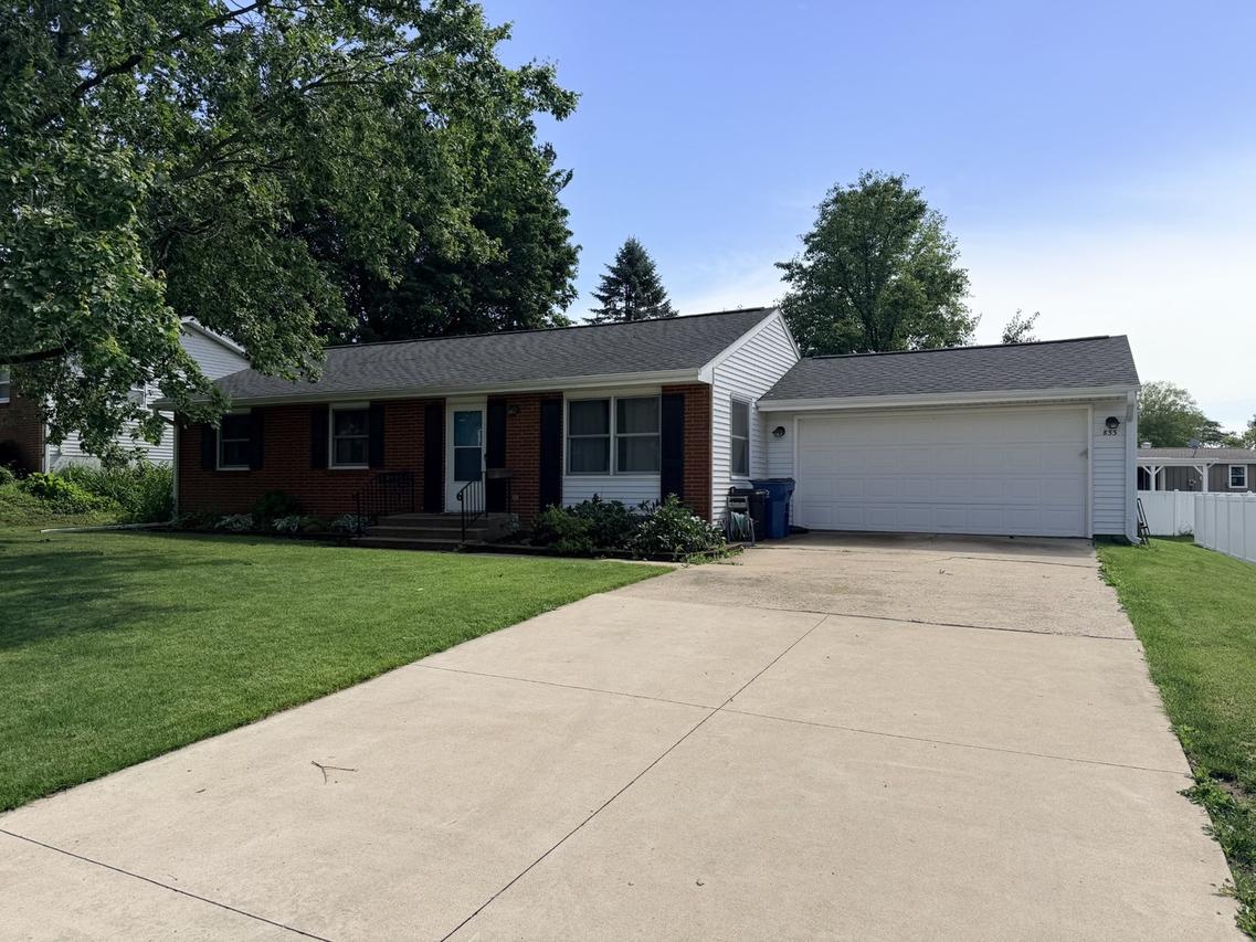 833 King Arthur Ln., Ottawa, IL 61350