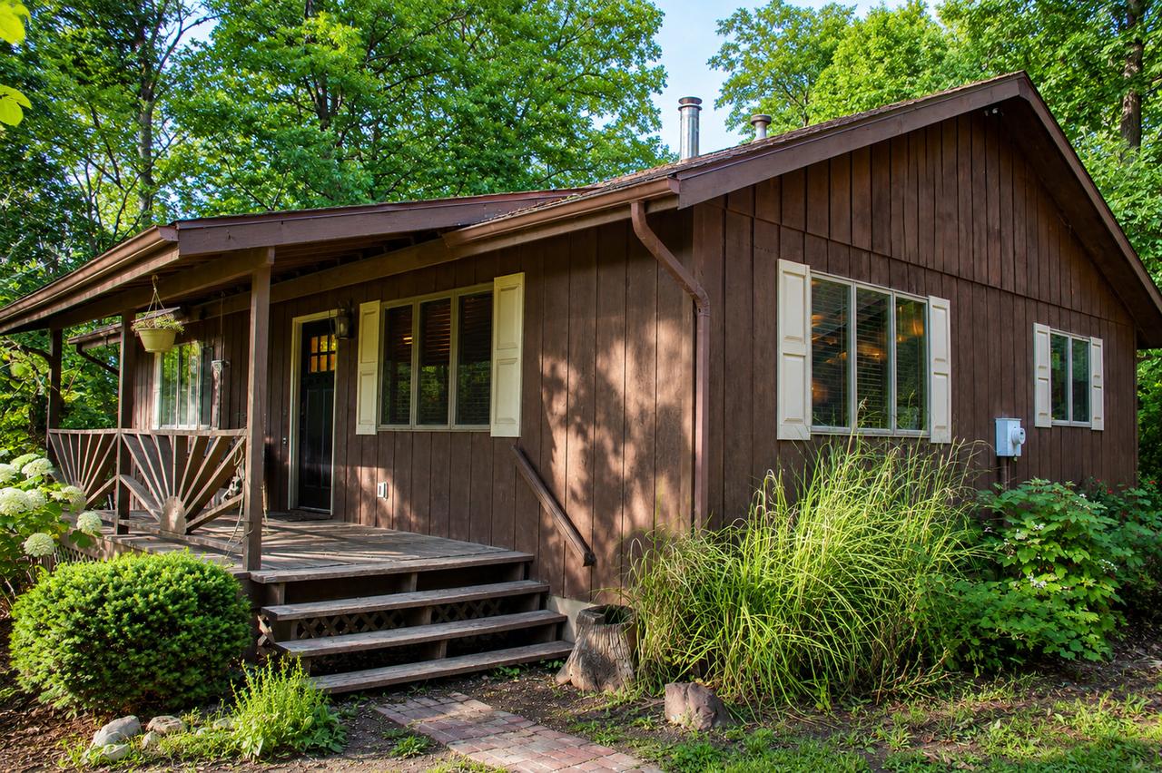 464 Carlock Rd., Carlock, IL 61725