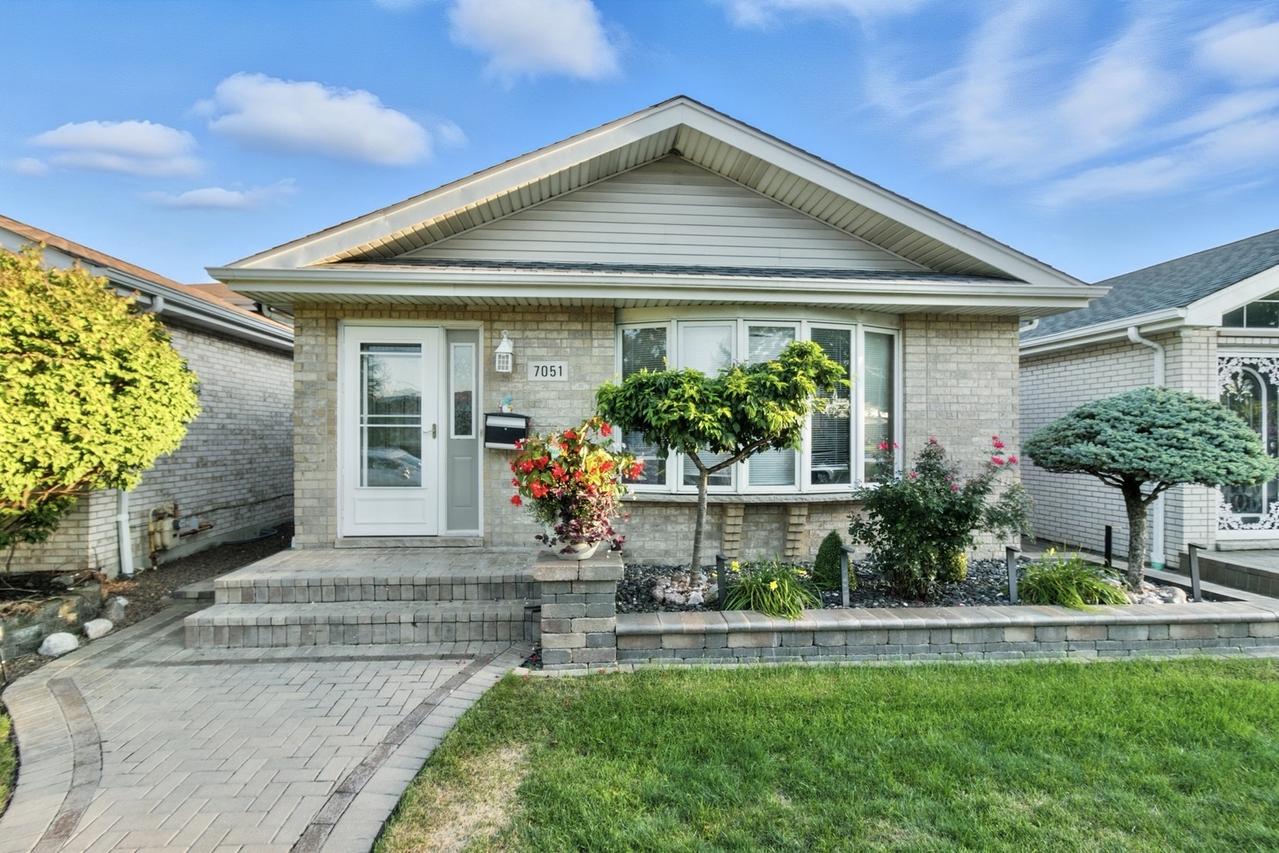 7051 W 64th Pl., Chicago, IL 60638