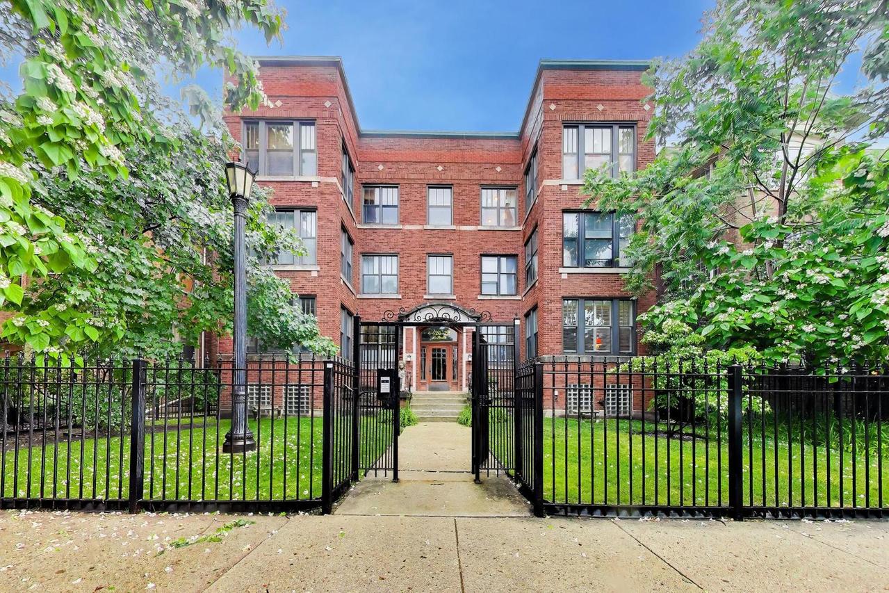 4428 N Malden St. #3N, Chicago, IL 60640