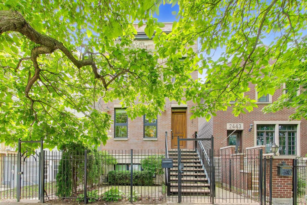 2439 W Moffat St., Chicago, IL 60647
