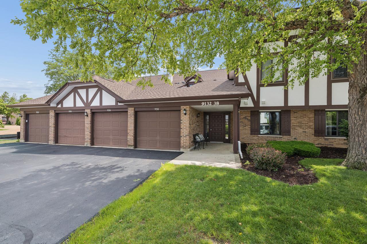 9132 Sandpiper Ct. #45, Orland Park, IL 60462