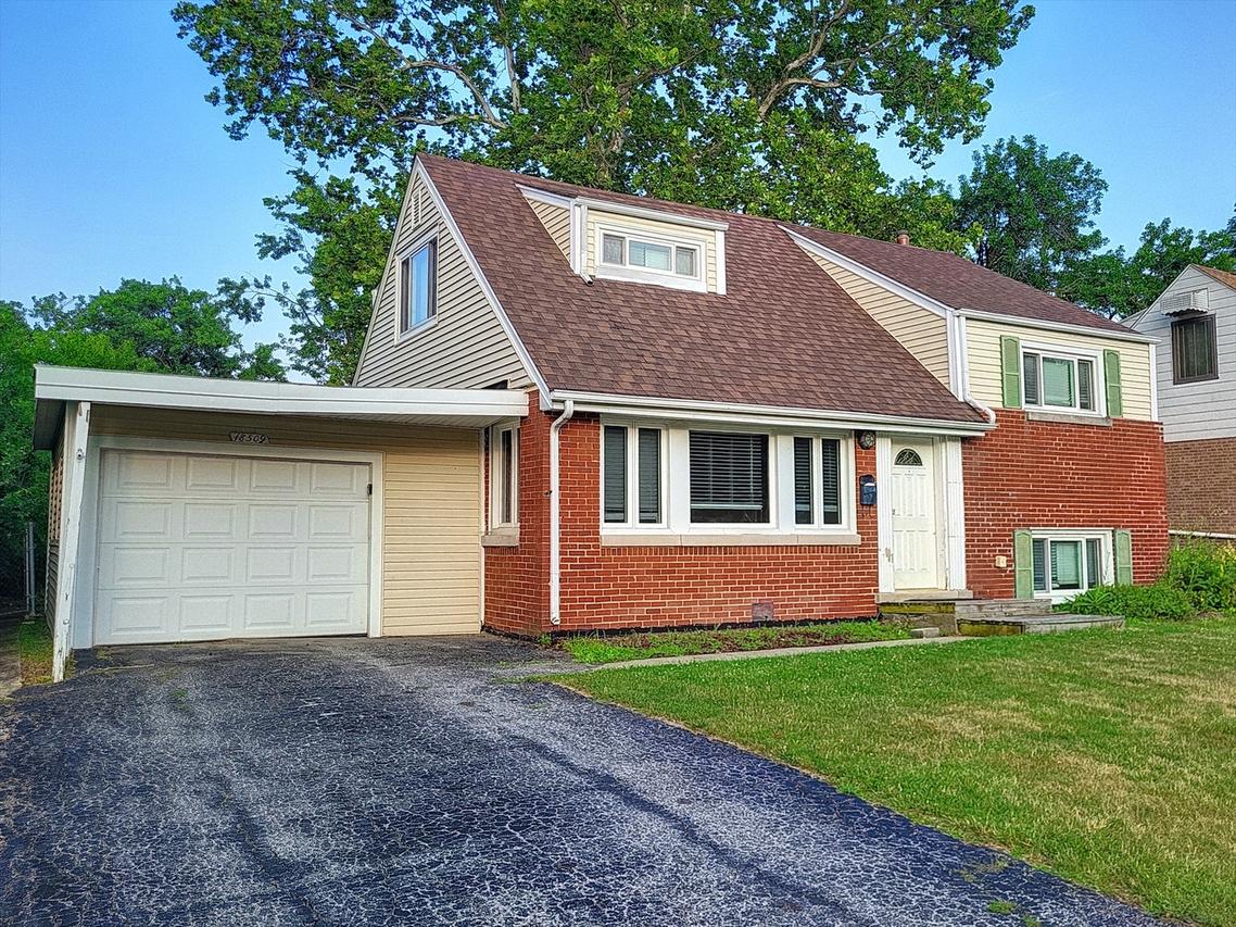 18509 Stedhall Rd., Homewood, IL 60430
