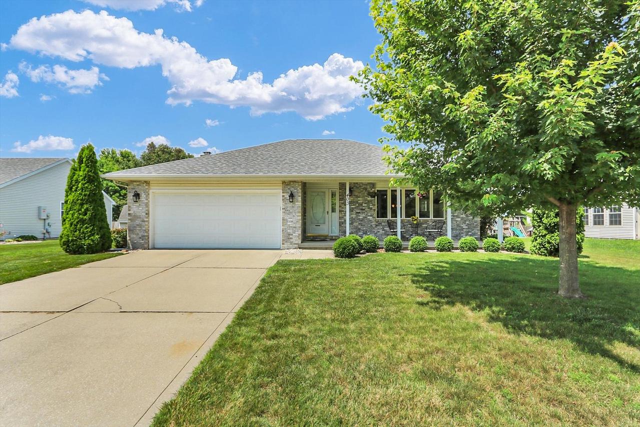 403 N Cedar Dr., St. Joseph, IL 61873