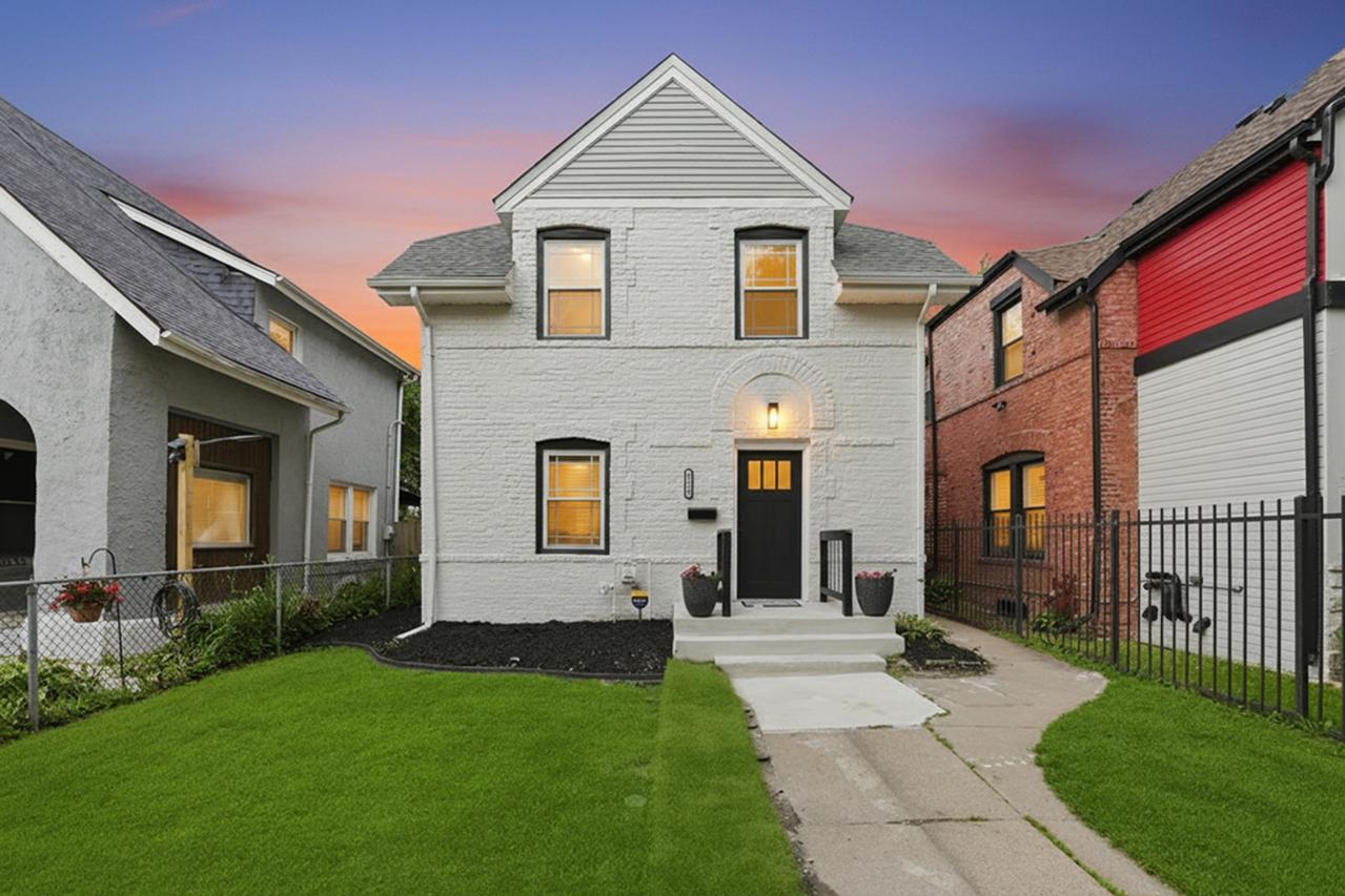 8742 S Wabash Ave., Chicago, IL 60619
