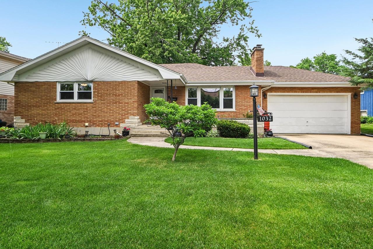 1032 62nd Pl., Downers Grove, IL 60516